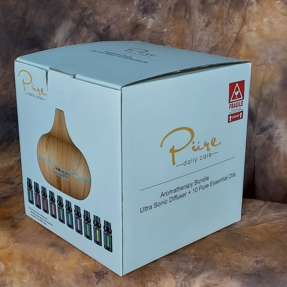 Pure Daily Care Aromatherapy Diffuser Woodgrain LED Light with 10 Essential Oils - Picture 10 of 13